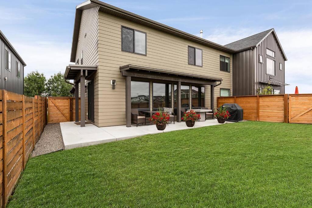 Luxury Townhome On The Park With Bridger Mtn Views Bozeman Exteriör bild